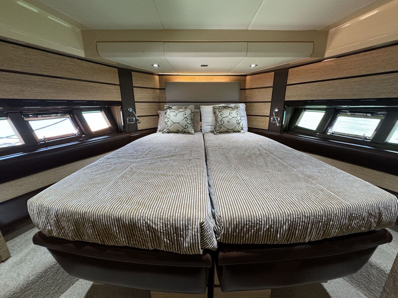 2011 Azimut 58 Fly — фото 17