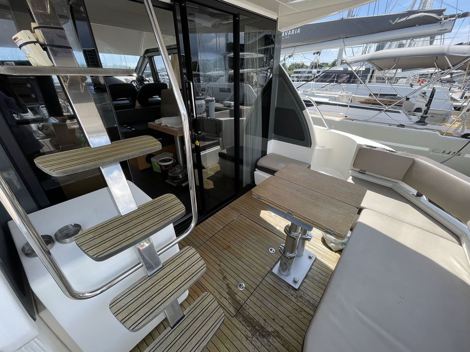 2018 Bavaria R40 Fly — фото 9